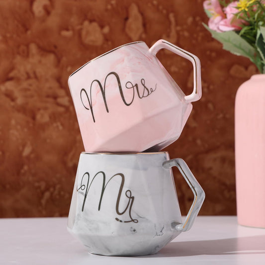 Priiba Coffee Mug, Marriage Gifts for Wedding, Couple Gift, Diwali Gift, Mr & Mrs Set of 2 Coffee Mugs, Lids, Ceramic Spoons, Coasters, Best Wishes Card and Beautiful Carry Bag (250ml-Ceramic)